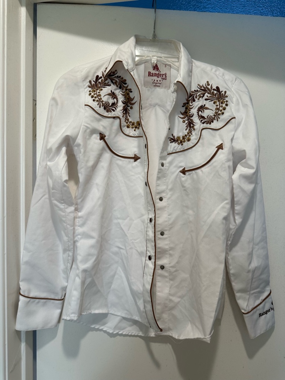 Ranger’s Legend White Embroidered Western-Style Button-Down Shirt w Pearl Snaps